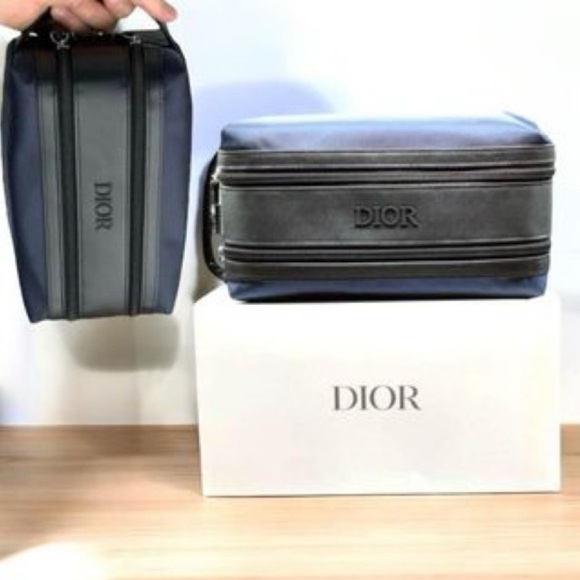 Dior Black Double Compartment Toiletry Travel Bag w/ 10 Luxury Sample Fragances - Picture 4 of 4